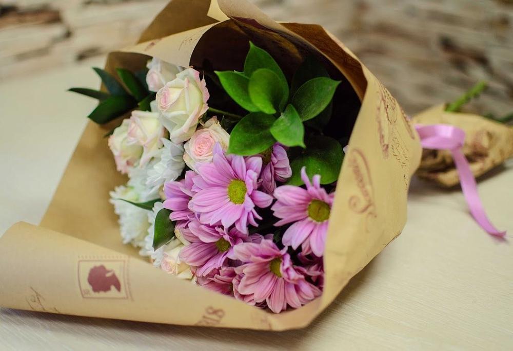 Букет цветов из: Розы и Хризантемы в Новониколаевской