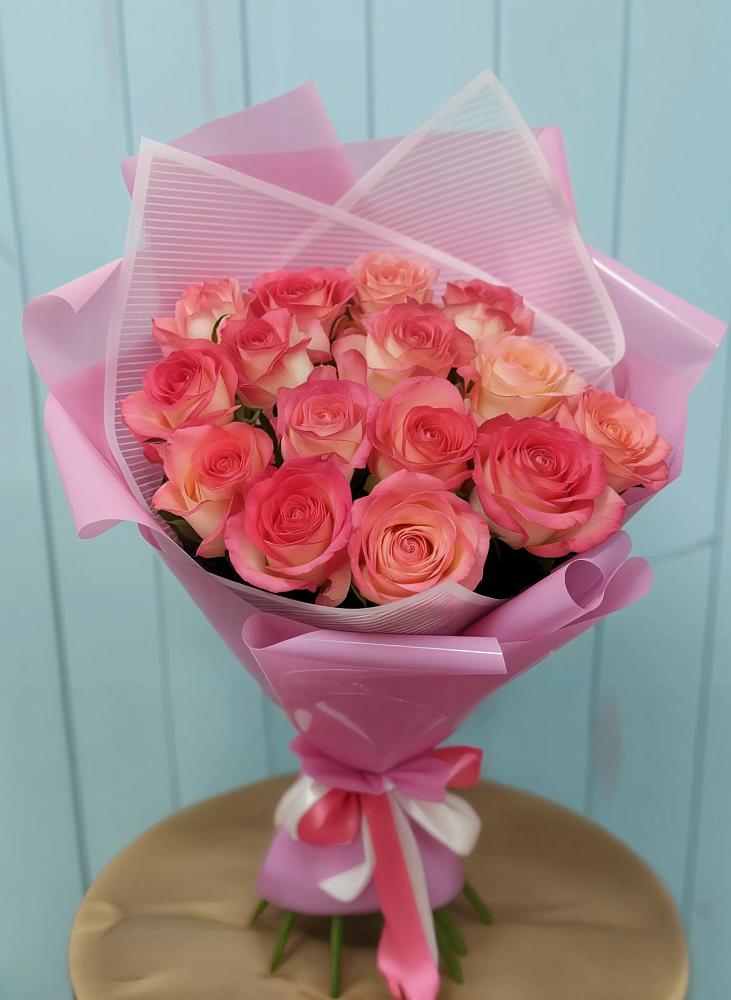 Букет 15 Розовых роз Равель в Новониколаевской