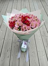 Букет цветов из:  Альстромерии в Новониколаевской