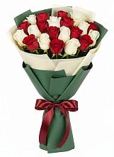 Букет Микс из красных и белых роз #REPLACE_PRED# Новониколаевской
