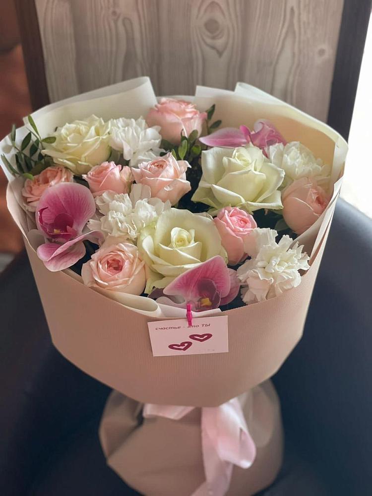 Букет цветов из: Орхидеи, Розы и Гвоздики в Новониколаевской