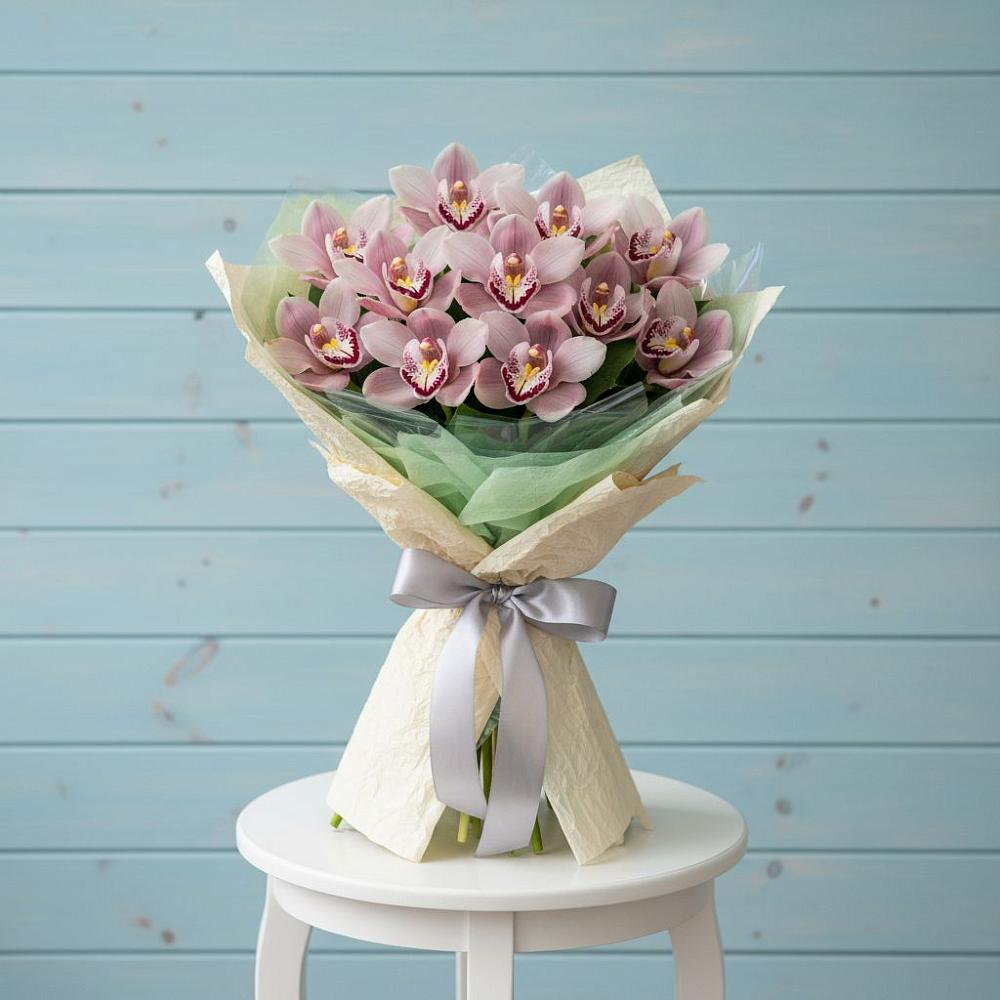 Букет цветов из: Орхидеи и Розы в Новониколаевской