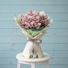 Букет цветов из:  Орхидеи и Розы в Новониколаевской