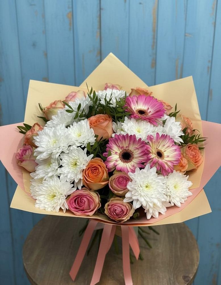 Букет цветов из: Розы, Герберы и Хризантемы в Новониколаевской