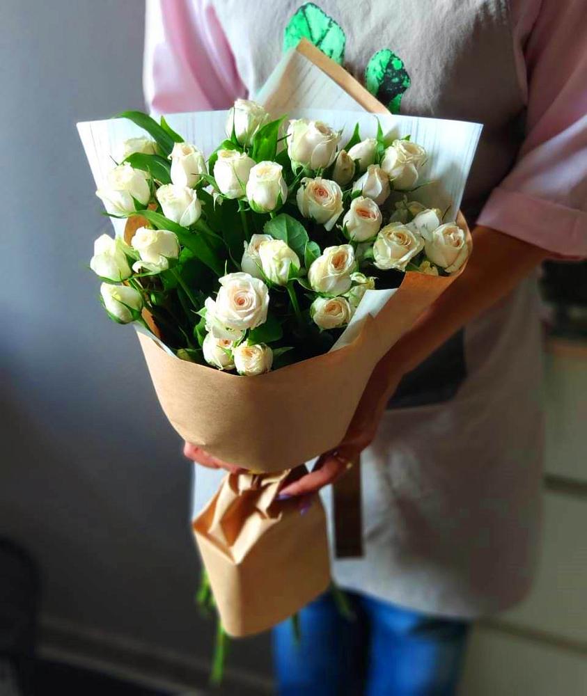 Букет цветов из: Розы в Новониколаевской