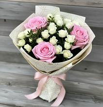 Букет цветов из:  Розы в Новониколаевской