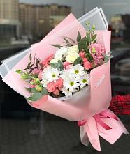 Букет цветов из:  Розы, Лизиантусы и Хризантемы в Новониколаевской