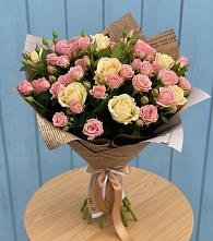 Букет цветов из:  Розы в Новониколаевской