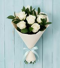 Букет цветов из:  Розы в Новониколаевской