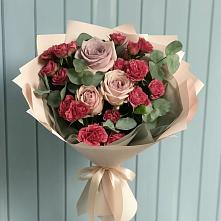 Букет цветов из:  Гвоздики и Розы в Новониколаевской