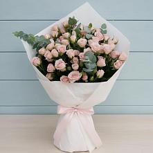 Букет цветов из:  Розы в Новониколаевской