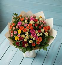 Букет Микс из разноцветных кустовых роз в Новониколаевской
