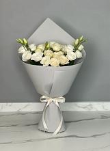 Букет цветов из:  Розы и Лизиантусы в Новониколаевской